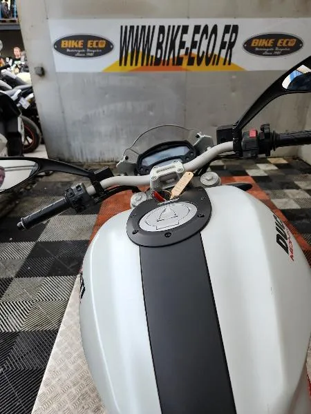 796 MONSTER