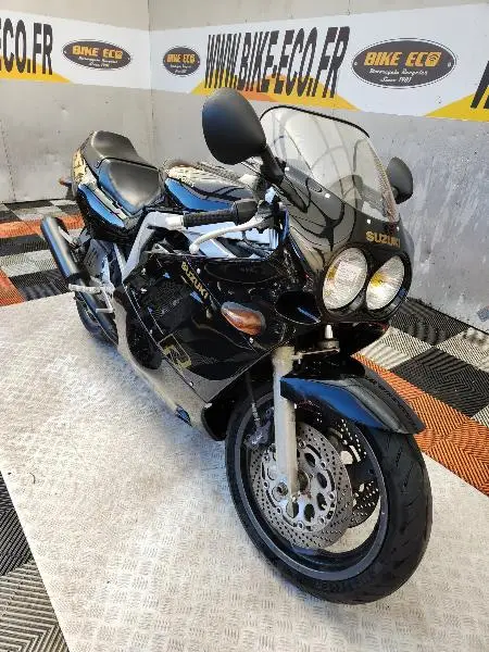 GSXR 750