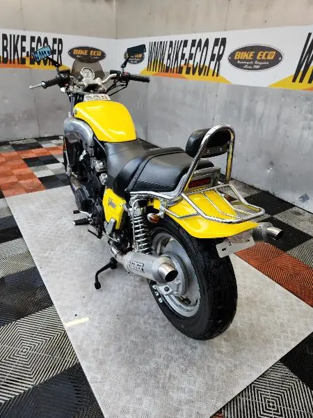 VMAX 1200