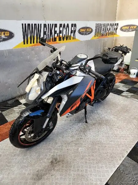 1290 SUPER DUKE GT