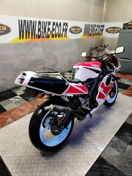 TZR 250