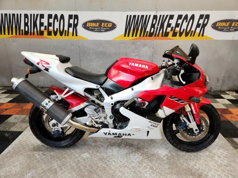 YZF 1000 R1
