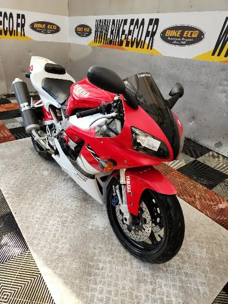 YZF 1000 R1