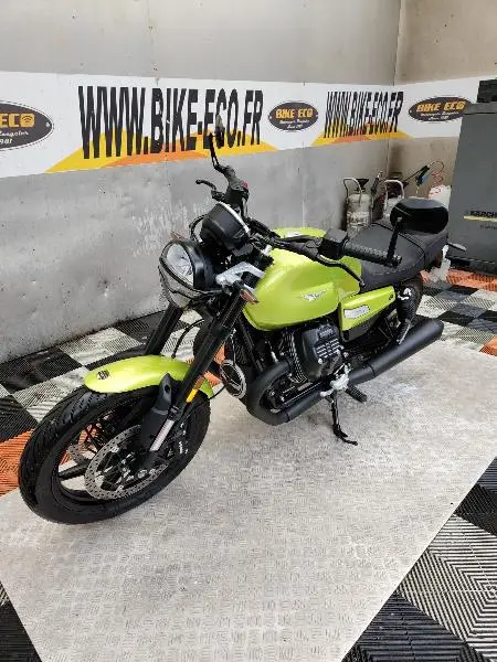 V7 SPORT 850