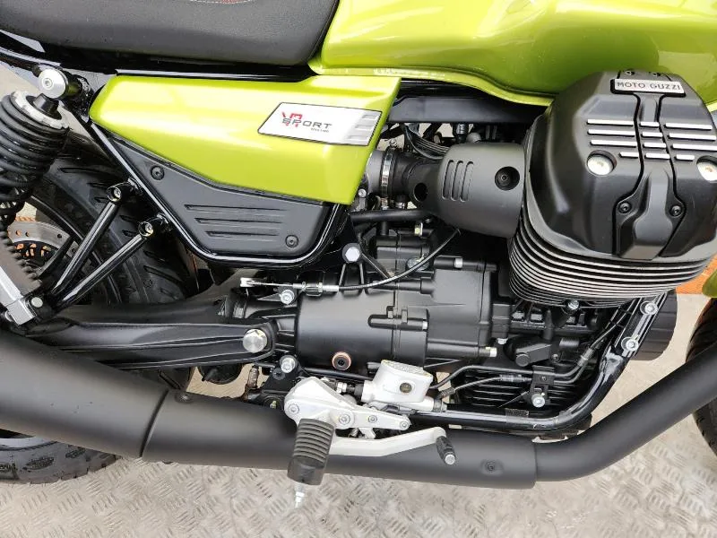 V7 SPORT 850
