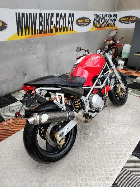 900 MONSTER