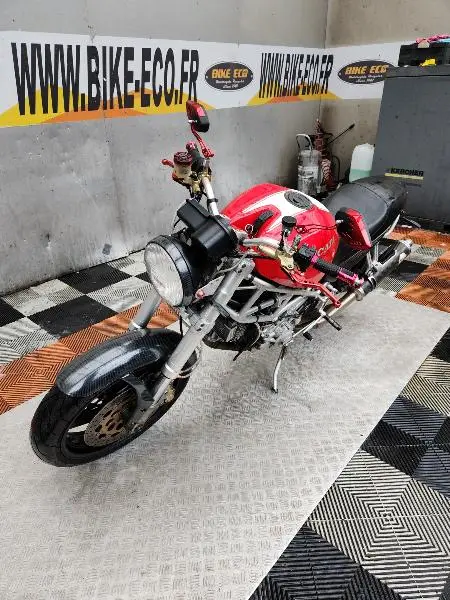 900 MONSTER