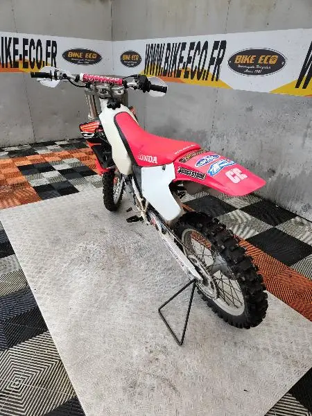 CR