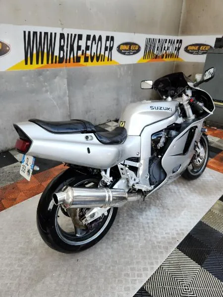 GSXR 750
