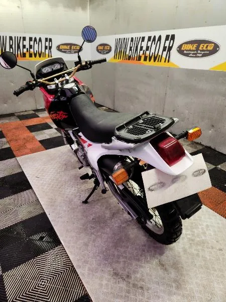 NX 650 DOMINATOR 