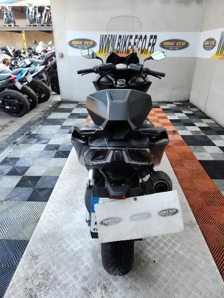 AK 550