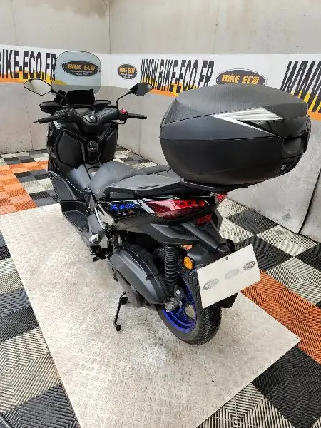 XMAX 125