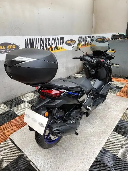XMAX 125
