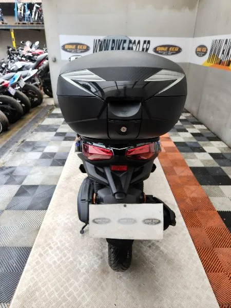 XMAX 125