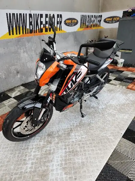 125 DUKE