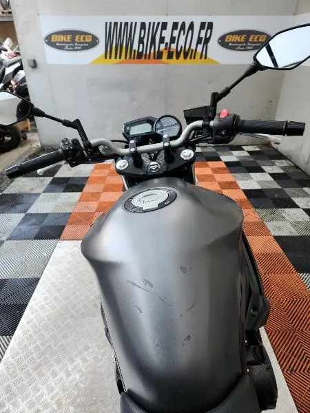 XJ6 