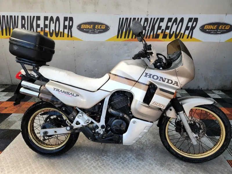 TRANSALP 600