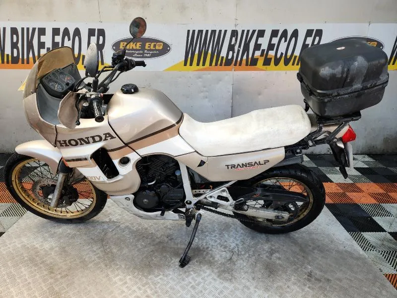 TRANSALP 600