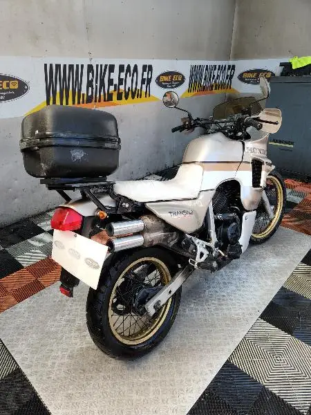 TRANSALP 600