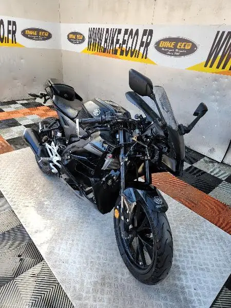 YZFR 125