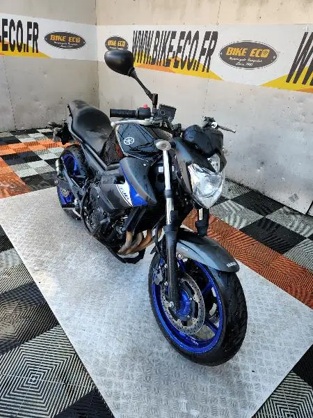 XJ6 600