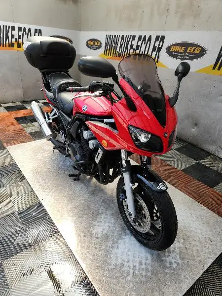 FZS FAZER