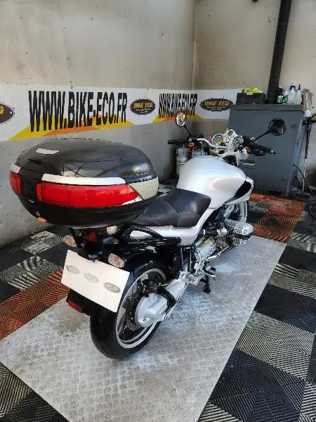 R 850 R