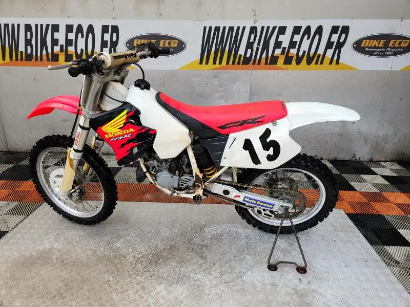 CR 125