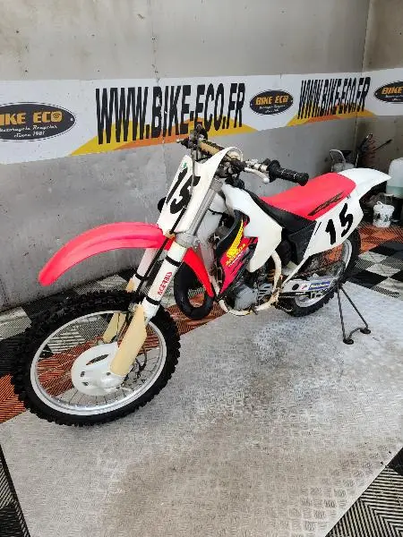 CR 125