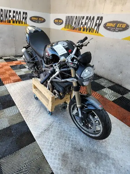 1100 MONSTER