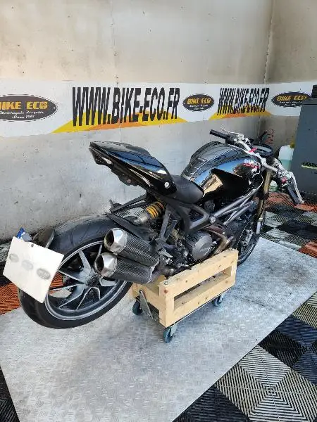 1100 MONSTER