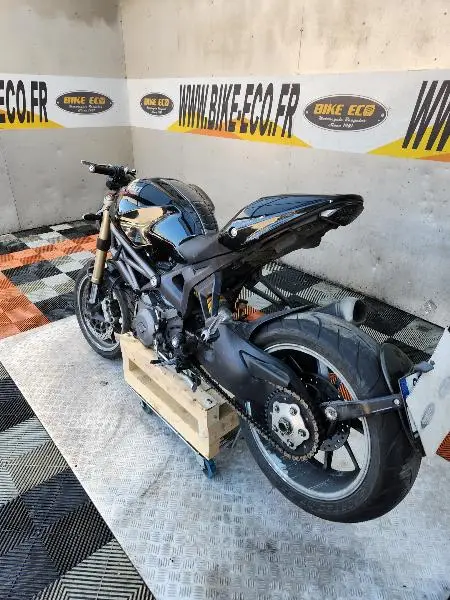 1100 MONSTER