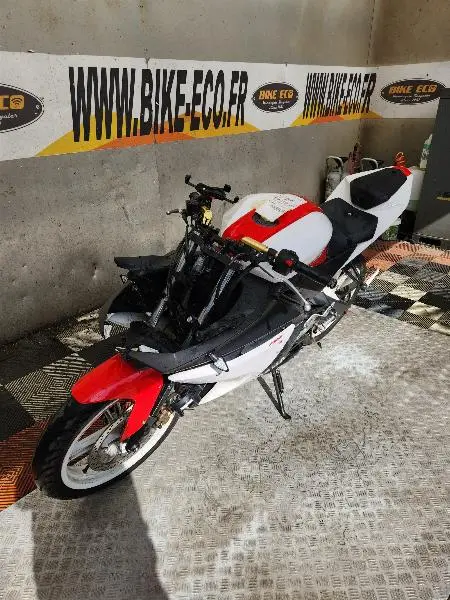 YZFR 125