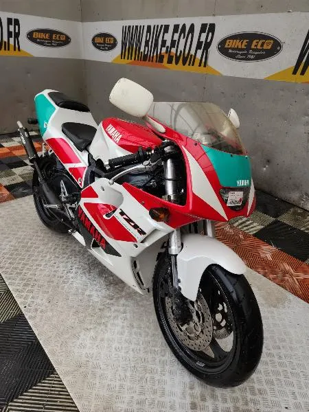 TZR 250