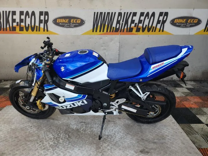 GSXR 750