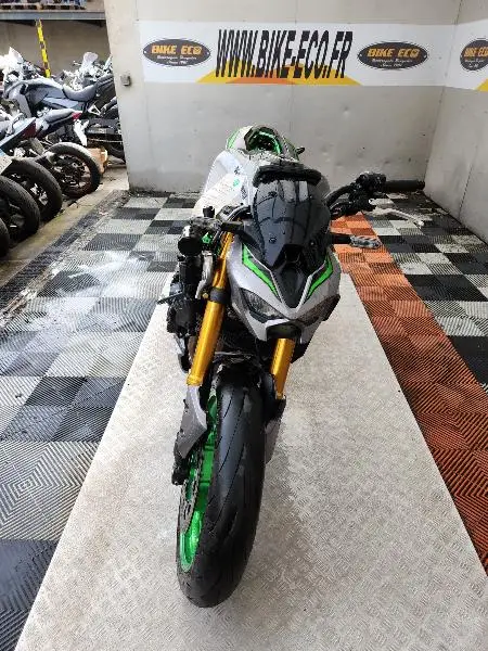 Z 900