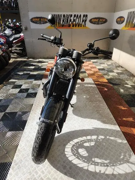 650 GOLSTAR SHADOW BLACK