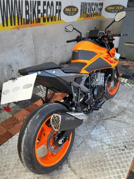 990 DUKE