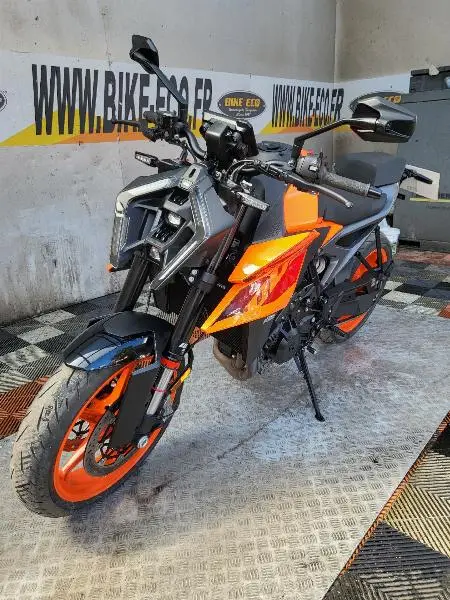 990 DUKE