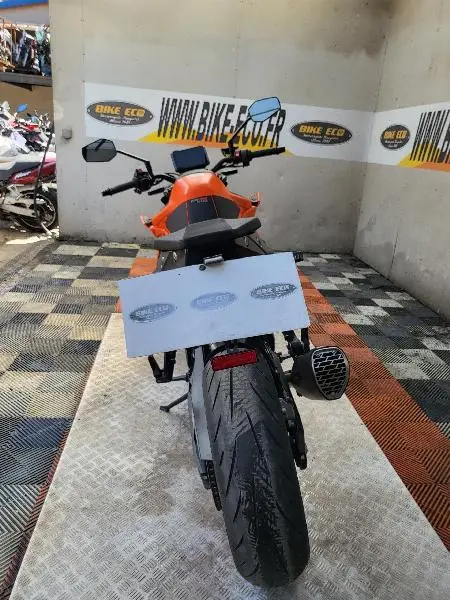 990 DUKE