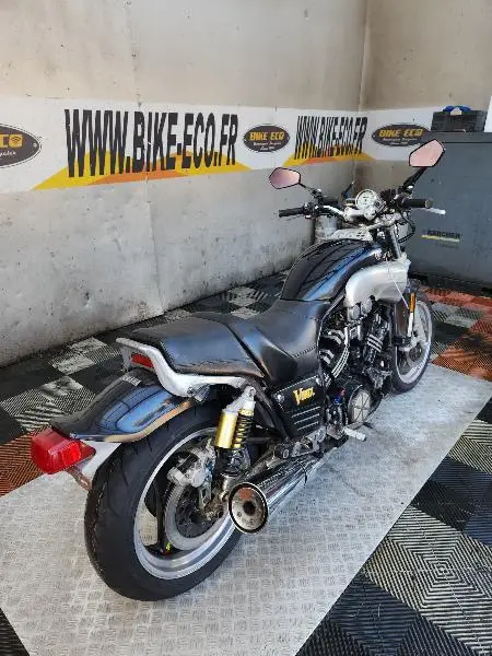 VMAX 1200