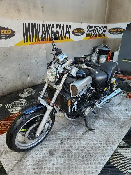 VMAX 1200