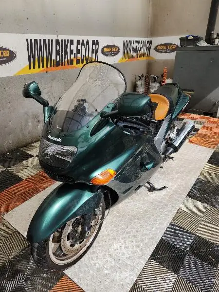 ZZR 1100