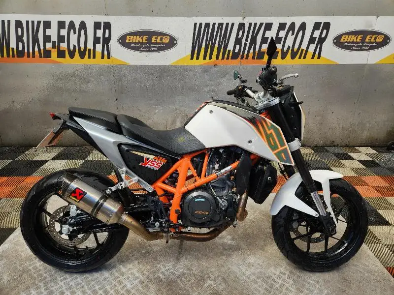 690 DUKE ABS