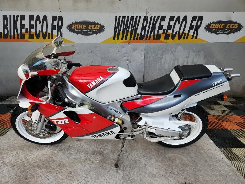 TZR 250