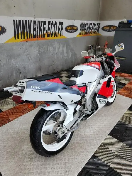 TZR 250