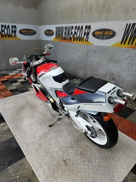 TZR 250
