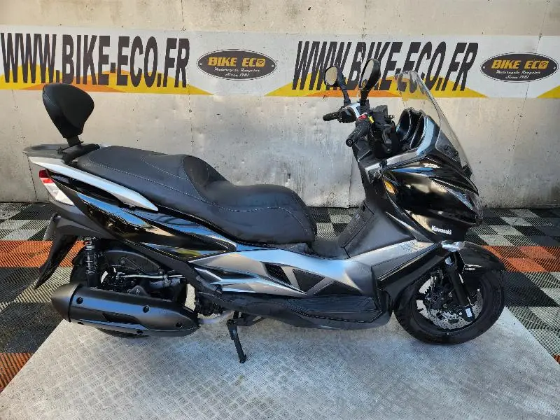 J125