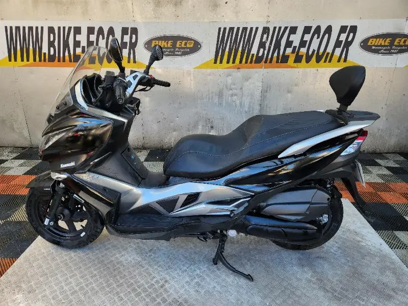 J125