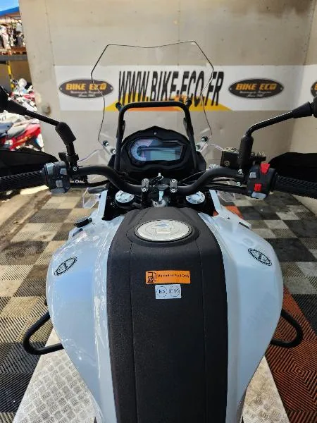 TRK 502 X